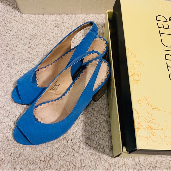 Restricted Columbia block heels - Picture 3 of 7